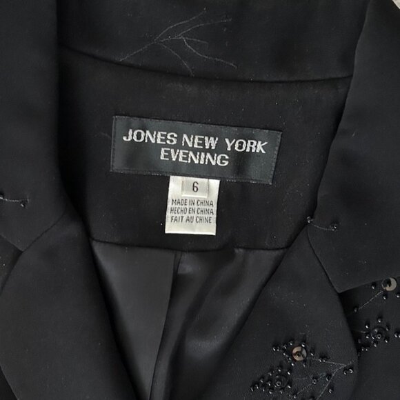 Vintage Jones NY Evening black beaded jacket - Picture 5 of 11
